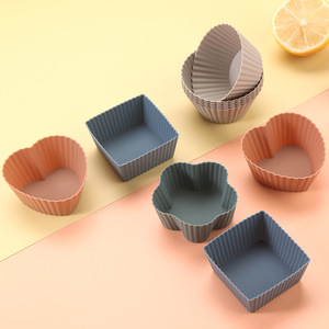 Moule à <span class=keywords><strong>cupcakes</strong></span> rond carré en forme de cœur en silicone de qualité alimentaire écologique non toxique réutilisable sac OPP outil de cuisson pour les fêtes d'anniversaire - Product Image 2