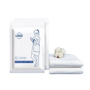 Sacs d'emballage personnalisés pour serviettes de bain jetables durables, sacs en Mylar à fermeture éclair sur 3 côtés avec trou de suspension - Product Image 1