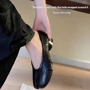 <span class=keywords><strong>Scarpe</strong></span> da Balletto Tabi da <span class=keywords><strong>Donna</strong></span> 2025 con Punta Divisa, <span class=keywords><strong>Tacco</strong></span> <span class=keywords><strong>Medio</strong></span> 3cm, Tomaia in Vera Pelle, Fodera in Pelle di Pecora, Traspiranti e Resistenti per la Primavera - Product Image 3