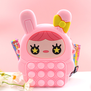 Nuevo Diseño <span class=keywords><strong>de</strong></span> Moda, Bolso <span class=keywords><strong>de</strong></span> Hombro con Forma <span class=keywords><strong>de</strong></span> Conejita <span class=keywords><strong>de</strong></span> Dibujos Animados, Mini Bolsos <span class=keywords><strong>de</strong></span> Silicona para Niños, Bolso Bandolera, Bolso Colorido para Niños - Product Image 5