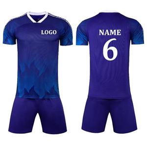 أطقم أزياء كرة القدم رخيصة الثمن مخصصة عالية الجودة قمصان أزياء كرة القدم للأطفال للرجال أطقم كرة القدم حمراء اللون - Product Image 5