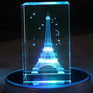 Eer Van Kristal Populaire Best Verkopende Kubus Eiffeltoren 3d Laser Gegraveerd Voor Vakantie Decoratie - Product Image 5