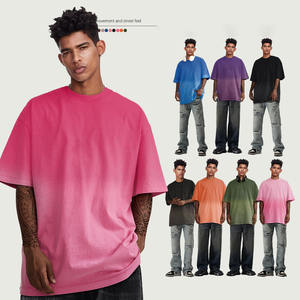 Camiseta unisex de punto de 270 g/m² con bordado y teñido por pulverización, de peso pesado, con degradado de color, estilo urbano y hombros caídos. - Product Image 2