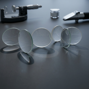 Lentes Ópticas Asféricas Transparentes de Visión Única FSV 1.67 con Recubrimiento Múltiple Verde Resistente (HMC), Empaquetadas en Sobre para Gafas - Product Image 2