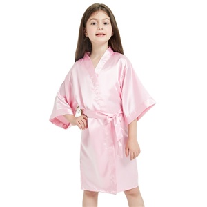 Albornoz de satén para bebé de alta calidad, vestido de noche de seda <span class=keywords><strong>blanca</strong></span> para niños, pijamas al por mayor, <span class=keywords><strong>bata</strong></span> de satén para niños - Product Image 1