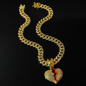 Collar de Cadena Cubana de Aleación de Zinc con Colgante de Corazón Roto con Pedrería Estilo Hip Hop, Venta Caliente de Fábrica - Product Image 3