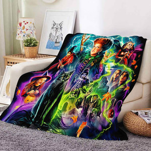 Couverture en peluche sur le thème d'Halloween : Sorcières, impression numérique personnalisée, douce en flanelle, pour lit, canapé ou voyage - Product Image 1