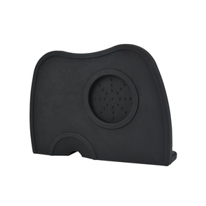 Strumenti di <span class=keywords><strong>caffè</strong></span> 58 millimetri Espresso Tamper Tappetino In Silicone <span class=keywords><strong>Caffè</strong></span> Manomissione <span class=keywords><strong>Angolo</strong></span> Pad <span class=keywords><strong>Caffè</strong></span> Tamper Mat - Product Image 1