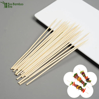 Brochettes de barbecue en bambou biodégradables réutilisables et écologiques pour la cuisine à domicile, le grillades en plein air et les fêtes