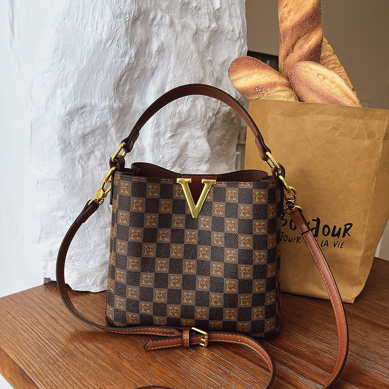 Motif quadrillé marron