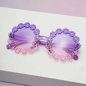 نظارة شمسية جديدة للأطفال بتصميم ديزي من إطار بتلة ونظارات شمسية لطيفة للأطفال للتصوير الفوتوغرافي مقاومة للأشعة تحت البنفسجية - Product Image 5