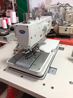 Machine à coudre à œillets électroniques Brother RH-9820 d'occasion pour coudre des œillets pour costumes et jeans