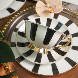 Tasse et assiette créatives coréennes, plateau en céramique du désert à 2 niveaux, tasse à café et soucoupe de <span class=keywords><strong>luxe</strong></span> à bord doré, ensemble de vaisselle - Product Image 5