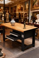 Banc de travail moderne en acier robuste avec plateau en bois et 2 tiroirs à fermeture amortie pour usage scolaire, hôtelier, extérieur, atelier et menuiserie