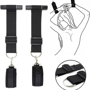 Juguetes sexuales transfronterizos: esposas de puerta, juguetes sexuales para adultos de bondage SM para puerta, esposas de puerta colgantes de tubo de acero BDSM, juegos de manos colgantes - Product Image 1