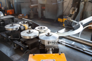 Byfo HVAC Ống mặ<span class=keywords><strong>t</strong></span> bích Máy làm mạ kẽm Ống mặ<span class=keywords><strong>t</strong></span> bích hình thành máy vòng ống mặ<span class=keywords><strong>t</strong></span> bích máy - Product Image 2