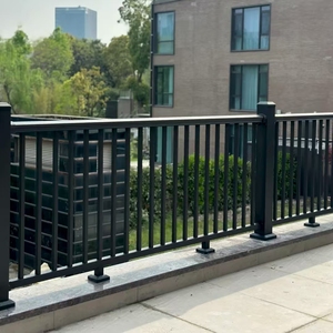 Clôture de <span class=keywords><strong>jardin</strong></span> en métal de haute qualité Clôture en tube vertical en aluminium Clôture de balcon et de bordure de cour - Product Image 3