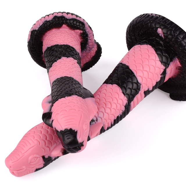 Rattlesnake Dildo: Realistic, Flexible & Vibrating