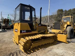 Bulldozer Caterpillar D4C/D5M/D6R Usado con Certificación CE, Motor Cummins, Capacidad de Empuje de 4m, Bomba Hidráulica y Motor - Product Image 3