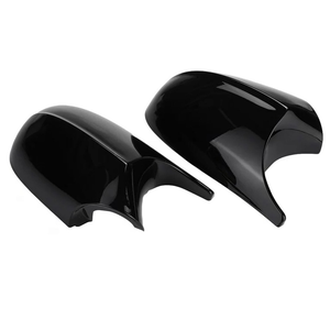 Jeu de capuchons de rétroviseurs style M pour BMW E81 / E82 / E87 / E88, noir brillant - Product Image 1