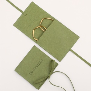 PUPPYSEW 50 pochettes à bijoux personnalisées en microfibre verte, sacs d'emballage pour bijoux de style enveloppe avec ruban, sac à bijoux avec logo - Product Image 4