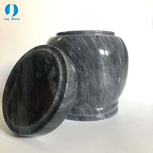 En gros Petit Sculpté L'homme Urne Funéraire - Product Image 3