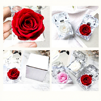 Boîte à bijoux en acrylique miniatures avec roses éternelles conservées rouges et roses, boîte à bagues, cadeaux parfaits pour la Saint-Valentin pour petite amie ou mère
