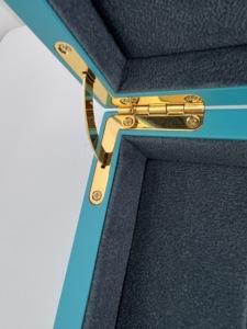 Boîte en <span class=keywords><strong>bois</strong></span> laquée verte de nouvelle conception, cadeau du Ramadan, dattes, chocolat, emballage islamique, boîte alimentaire en <span class=keywords><strong>bois</strong></span> bon marché - Product Image 4