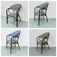 Chaise Commerciale Confortable de Style Français en Rotin Tressé Empilable en Aluminium pour Extérieur, Mobilier de Restaurant et de Terrasse Toutes Saisons