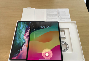 แท็บเล็ตมือสองปี 2020 สภาพ 90% เกรด A+ ปลดล็อคแล้ว สำหรับ <span class=keywords><strong>Pro</strong></span> <span class=keywords><strong>12.9</strong></span> นิ้ว ระบบ IOS <span class=keywords><strong>WiFi</strong></span> แบตเตอรี่ใช้งานได้ 7-9 ชั่วโมง พอร์ต USB-C ความละเอียด 2732x2048 ทนทานต่อการตกกระแทก - Product Image 3