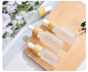 ขวดแก้วใสฝ้าขนาด 30 มล. พร้อมจุกหยดยางสีขาว ห่วงทอง ปิดผนึกแบบลูกกลิ้ง สำหรับน้ำหอม - Product Image 3