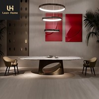 Table à manger moderne avec plateau en marbre personnalisable et pieds en acier inoxydable pour la maison et l'hôtellerie