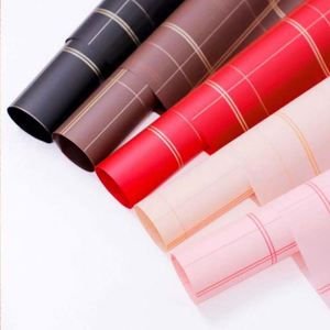 Papel de Regalo para Ramos de Flores, Diseño a Cuadros de Lujo, Impermeable, Personalizable, Venta al Por Mayor, Empaque Premium - Product Image 2