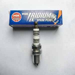 Оригинальные свечи зажигания для мотоцикла Bujia NGK 4272 BKR6EIX-11 для Honda Gold Wing GL1800 /F6B /F6C, Valkyrie Rune 1800CC - Product Image 3