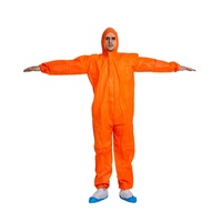 Combinaison de protection jetable blanche pas cher ppe Type 5/6 combinaisons respirantes microporeuses antistatiques avec bottes à capuche