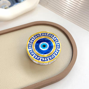 Pinza de Pelo Personalizada de Acrílico con Ojo de Diablo, Diseño Único de Tiburón para Mujer - Product Image 5