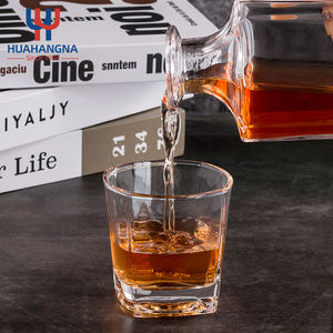 Abd depo stok kare 25Oz cam viski likör dekanter seti 2 gözlük ile ahşap hediye kutusu erkekler için baba Coworkers - Product Image 6