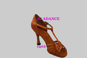 <span class=keywords><strong>Scarpe</strong></span> <span class=keywords><strong>da</strong></span> <span class=keywords><strong>Ballo</strong></span> Latino Professionali <span class=keywords><strong>da</strong></span> <span class=keywords><strong>Donna</strong></span> con Tacco <span class=keywords><strong>da</strong></span> 8.5 cm, Suola in Camoscio per Tango e Salsa, <span class=keywords><strong>Scarpe</strong></span> <span class=keywords><strong>da</strong></span> Esibizione <span class=keywords><strong>Comode</strong></span> e Traspiranti - Product Image 5