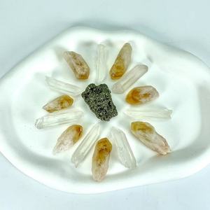 Giá sỉ Đá thô tự nhiên 7 mảnh thạch anh trong suốt + 7 mảnh citrine + pyrite + túi Đồ trang trí thiền bằng pha lê - Product Image 1