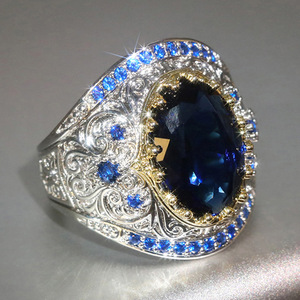 Anello Geometrico Vintage Texturizzato per Donne, Gioiello da Dito Audace e alla Moda - Product Image 4