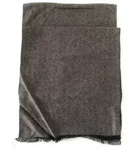定制新款时尚粘胶围巾和棉质男士拉丝冬季围巾中国制造