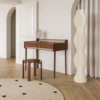 Table de toilette en rotin minimaliste et luxueuse, bureau de maquillage élégant, mobilier de chambre raffiné