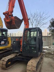 Miniexcavadora Usada Hitachi ZX70 Certificada por EMC, 7 Toneladas, Motor Hitachi, Bomba Hidráulica Shimadzu, Alto Rendimiento de Excavación - Product Image 2