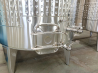 Fermenteur à ouverture supérieure de 3000 L en acier inoxydable 304 avec chemise de refroidissement à alvéoles pour la fermentation du vin rouge, du brandy et du cidre en cave à vin