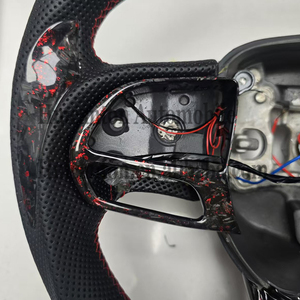 Volante Deportivo de Fibra de Carbono Forjado con Cuero Perforado para Dodge Challenger SRT - Product Image 6