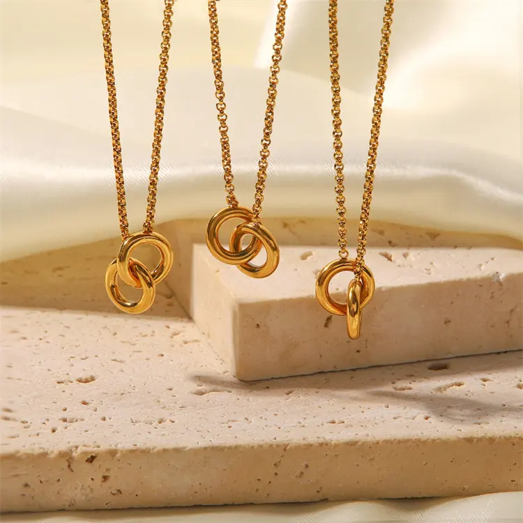 Wholesale Two Loops Locked Stainless Steel Pendant Gold Plated Link Chain Round Rings Pendant Necklace For Women