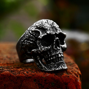 SS8-1082R nouveauté acier inoxydable crâne anneau rétro gothique hommes anneau Punk Hip Hop lourd bijoux cadeau en gros - Product Image 4