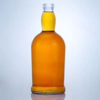 Botella de Licor Redonda de Vidrio Extra Flint de Alta Claridad de 700ml/750ml con Acabado de Corcho para Envasado Personalizado de Licores