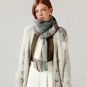 2021 winter fashion custom fringe knitted cashmere scarves checked design Acrylic wool sweater scarf women plaid shawls