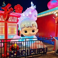Lanterne de festival personnalisée en usine, étanche, co-marquée Pop Mart, en forme de poupée de dessin animé, pour spectacle de lumière sur le thème des parcs d'attractions de Noël